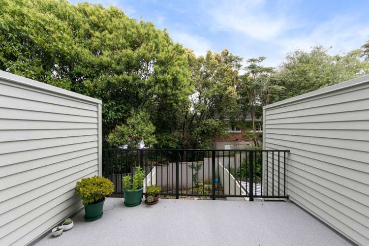 22/17 Lyon Avenue Mount Albert_2