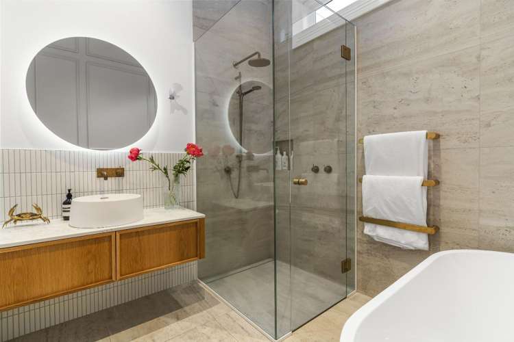 17 Mountain View Road 1827_12