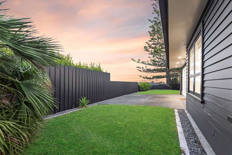 2/44 Waimumu Road Massey_2