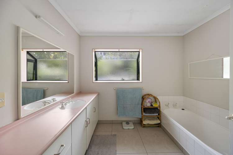 9 Poaka Place Taradale_10