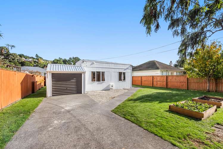 352 Stokes Valley Road_0