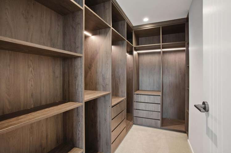 28a Oliver Twist Avenue Mellons Bay_23