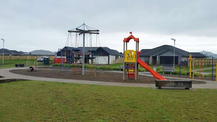 6 Rotomanu Place Pyes Pa_23