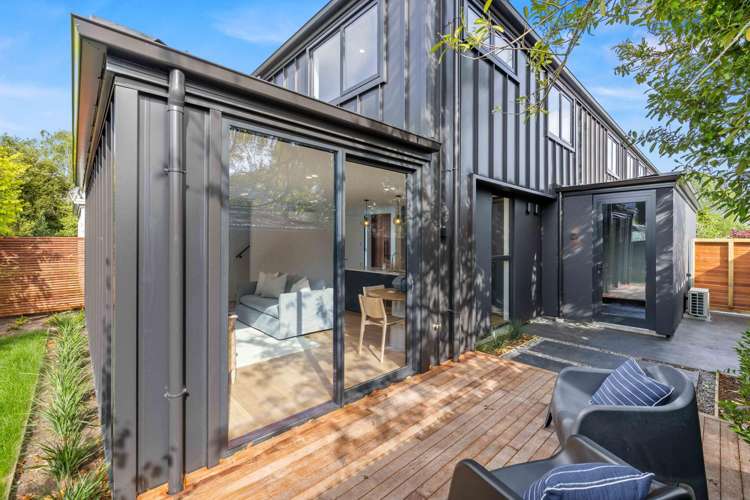 2/60 Innes Road Merivale_11