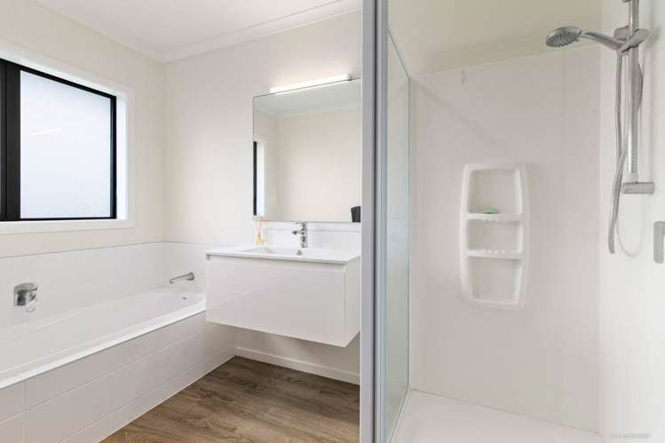 10 Trosk Place Waiuku_17