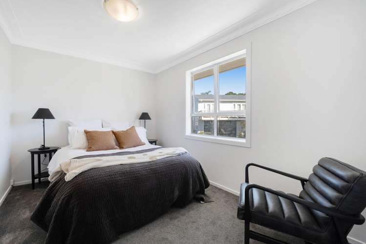 75 Marine Parade Mellons Bay_12