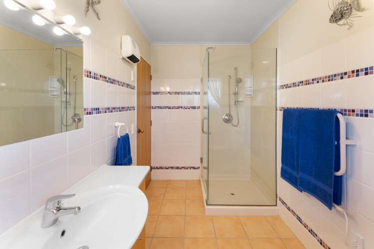 2 Durville Rise Richmond_16