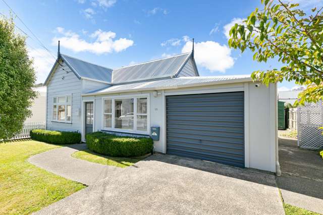 LOCATION, LOCATION, LOCATION | BEO $895,000
