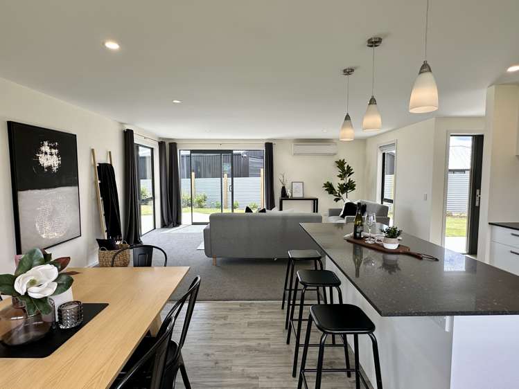 8 Chatham Rise Seaward Bush_10