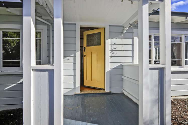 707B Queen Street East_0
