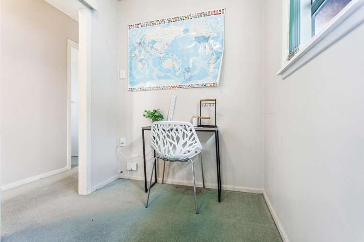 33 Tiroroa Avenue Te Atatu South_13