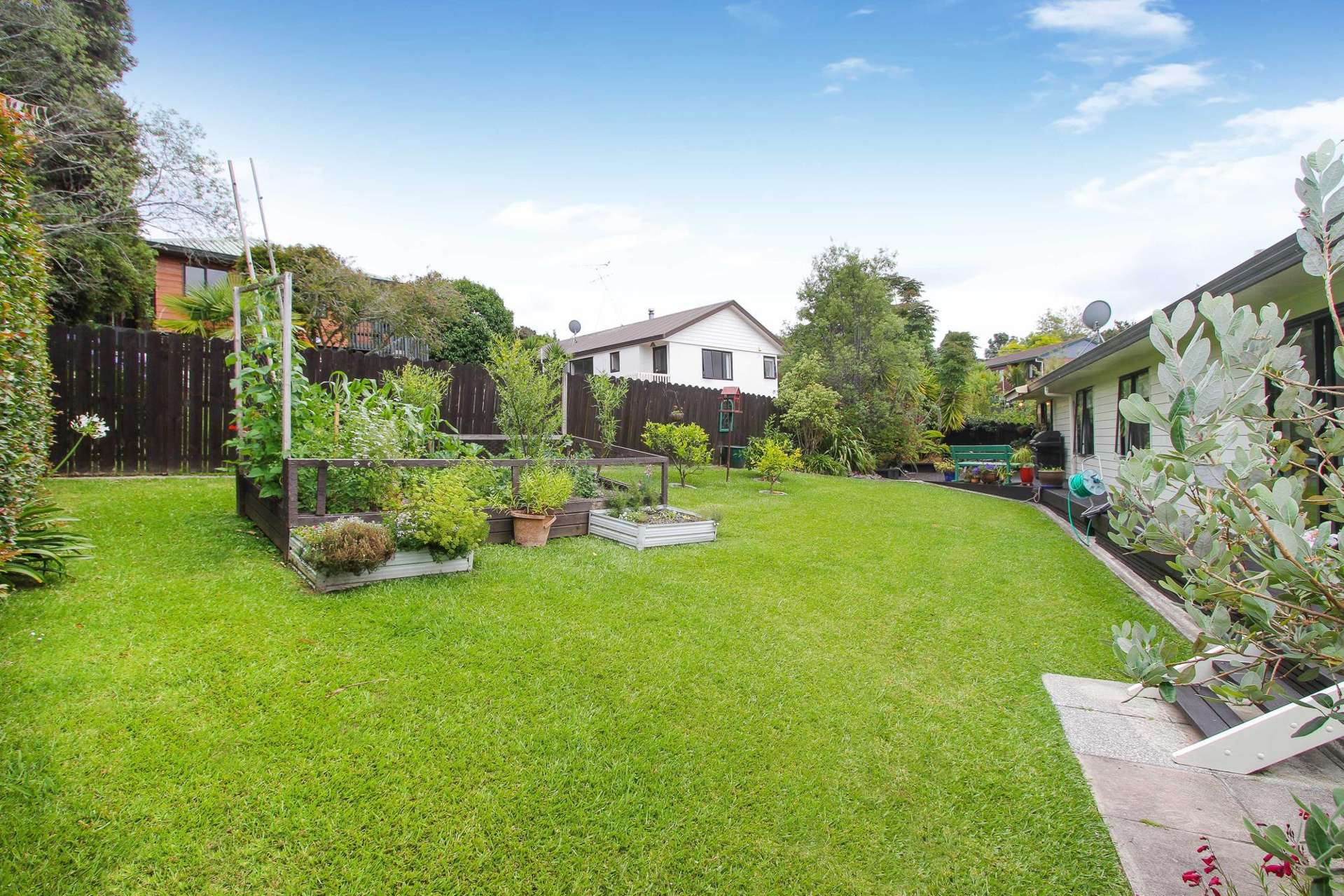 5 John Webster Place Glen Eden_0