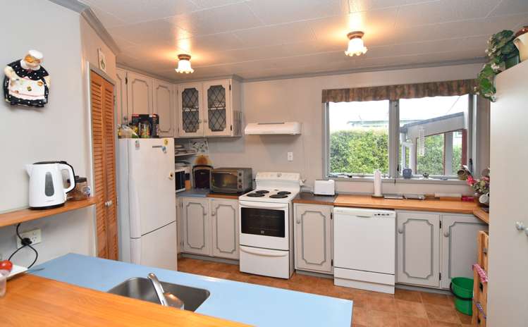 38 Philip Street Carterton_2