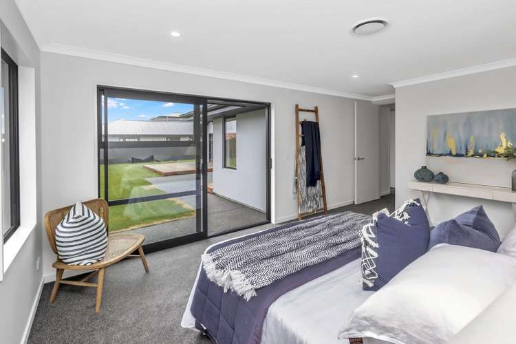 29 Candlesticks Crescent Lincoln_12