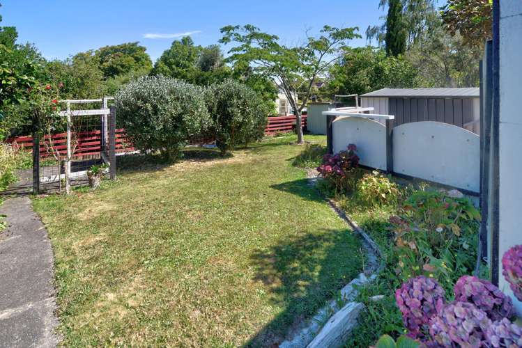 29 Puriri Crescent Lansdowne_14