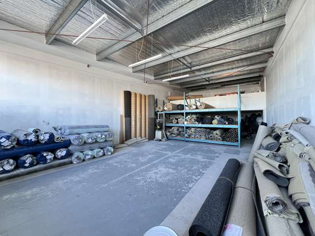 1/8 Torrens Road Burswood_3