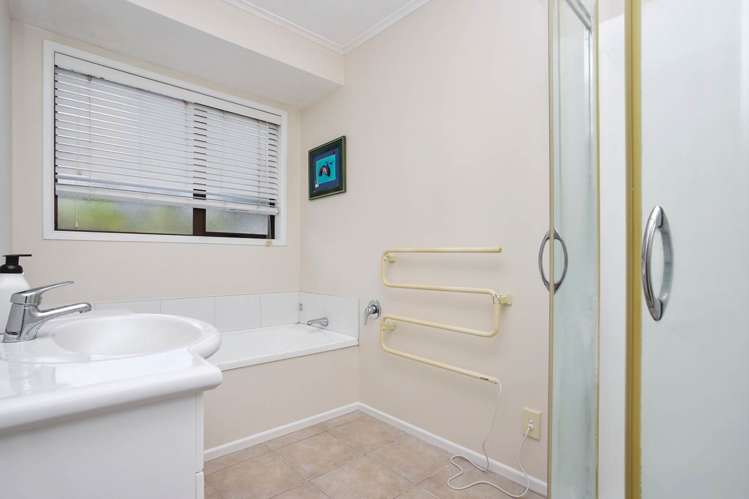 5 Manapouri Place Pakuranga Heights_11