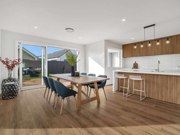 55 Whitehorn Drive_4