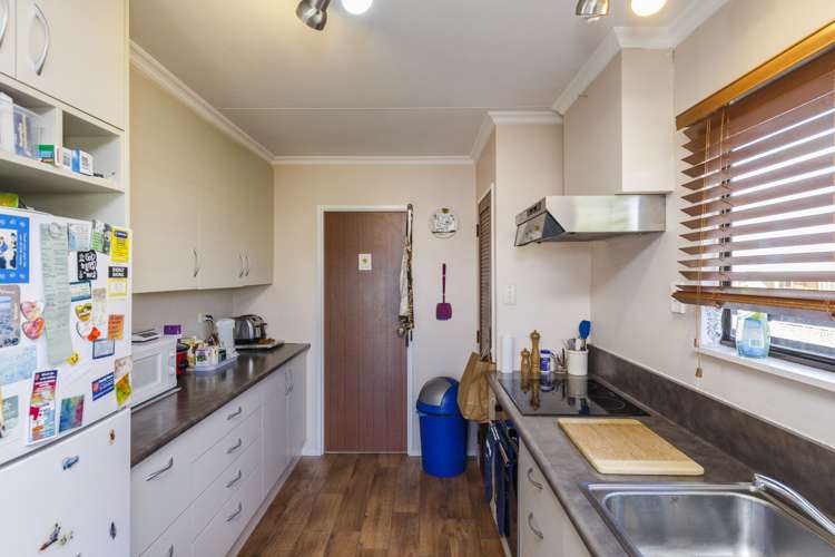 11 Sandstrom Grove Feilding_8