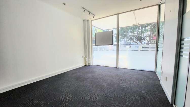 2/181 Willis Street Te Aro_4