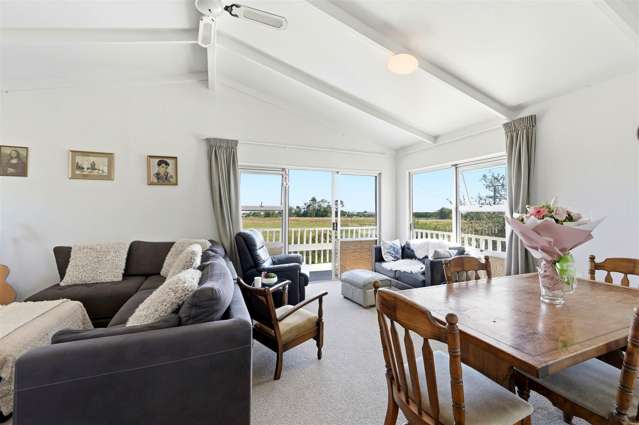 682 Abel Tasman Drive Clifton_3