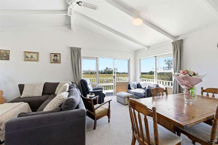 682 Abel Tasman Drive Clifton_3