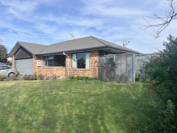 71 Warburton Crescent 11385_3