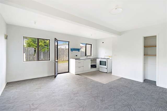 7 Edwin Freeman Place Ranui_2