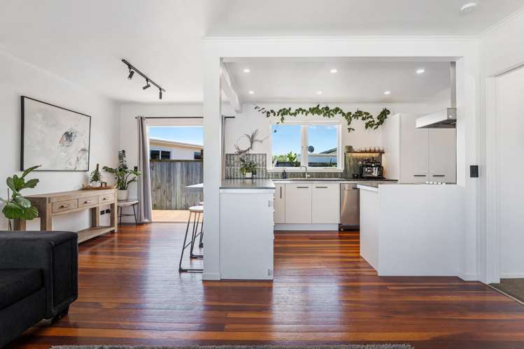 1 Lowburn Avenue Waipu_14