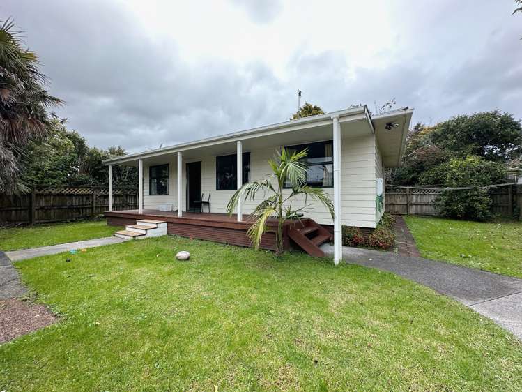 52a Metcalfe Road Ranui_0