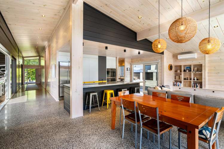 527 Waterways Parade Pauanui_14