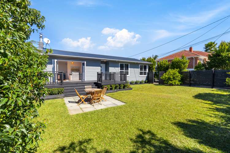 29 Tirimoana Road Te Atatu South_17