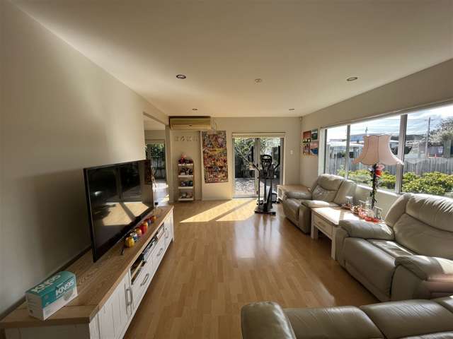 33 Titoki Street Te Atatu Peninsula_1