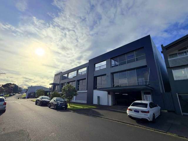 GREY LYNN OFFICES WITH DECK SPACE