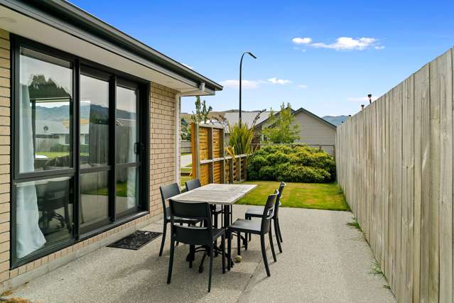 48 Myles Way Lower Shotover_1