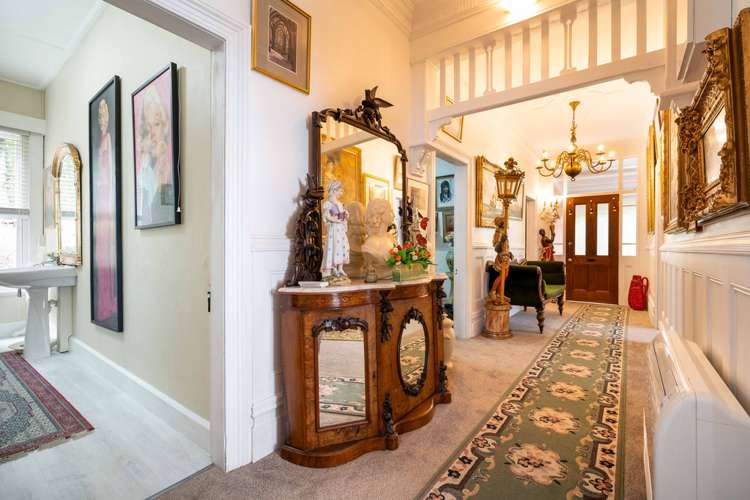 7 Easther Crescent Kew_12