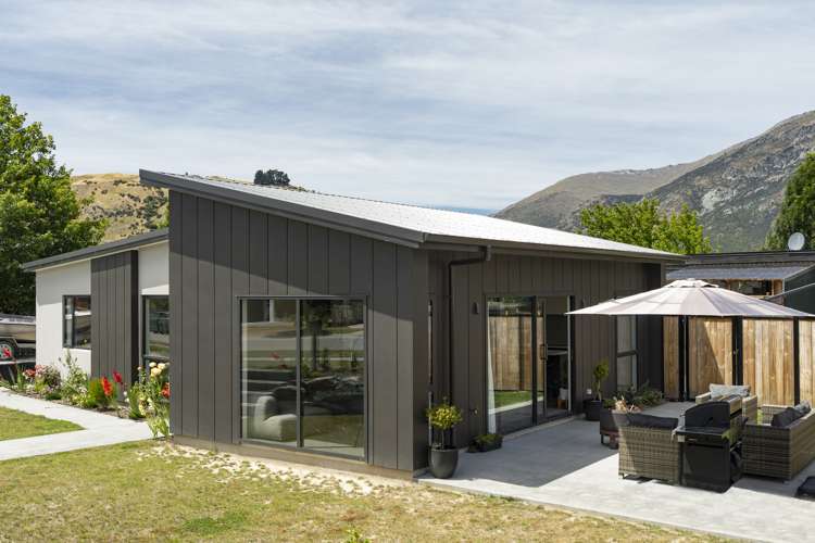8 Erskine Street Dalefield/Wakatipu Basin_21