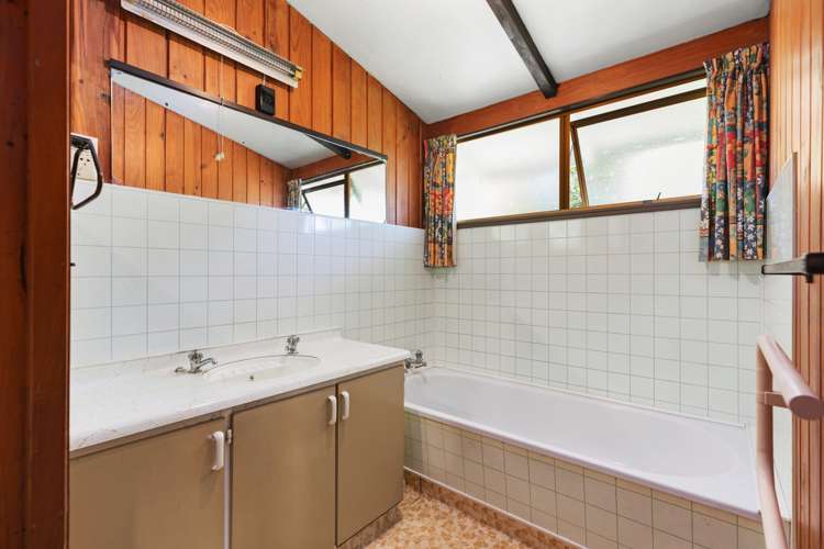 8b Waikare Place Welcome Bay_14