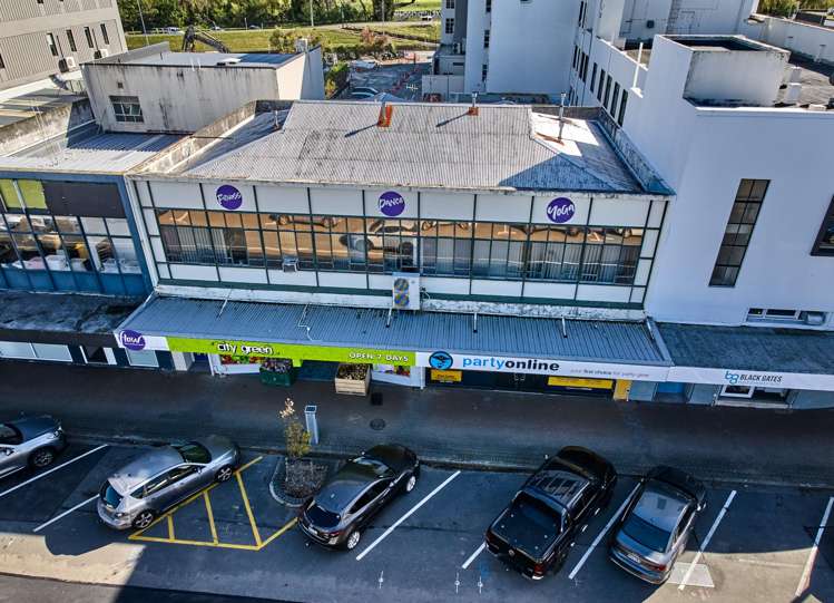 129-131 High Street Hutt Central_4