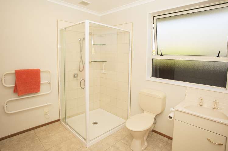 84 Pages Road Allenton_16