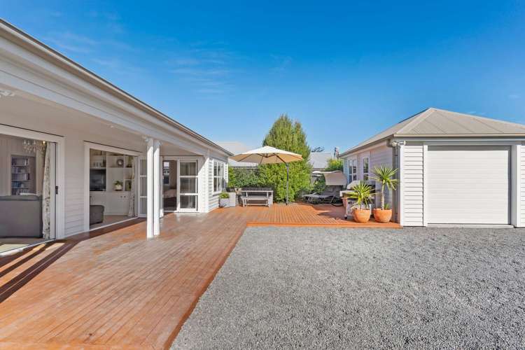 52 Greenhaven Drive Burwood_14