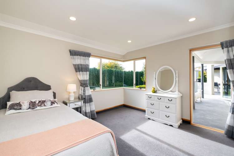 300 Nottingley Road Frimley_25