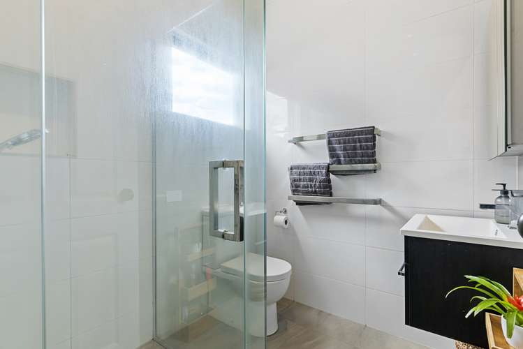 35 Normans Hill Road Onehunga_16