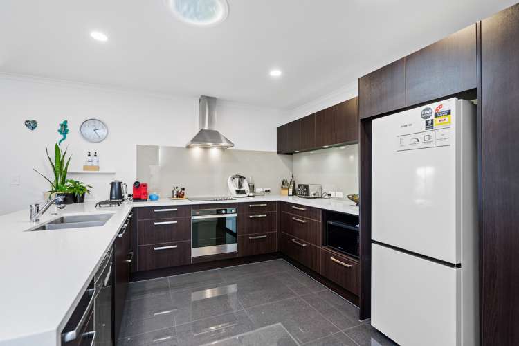 8 Stace Hopper Drive One Tree Point_10