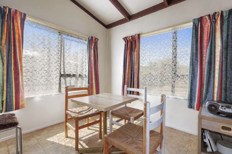 20 Sequoia Crescent Owhata_3