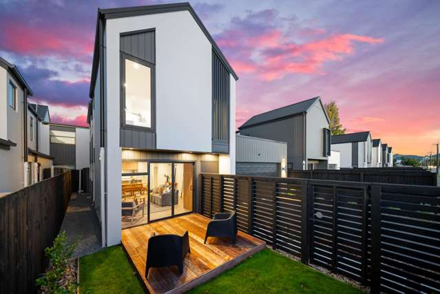 Spacious, Modern & Ready to Impress!