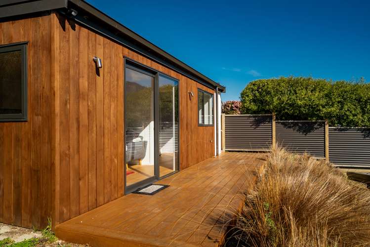 560 Peninsula Road Kelvin Heights_23