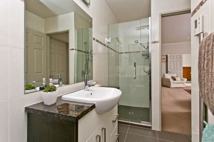 15 Lakeridge Close Northcross_10