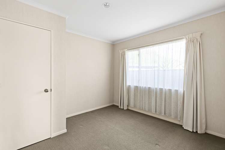 5a Park Lane Greenmeadows_11