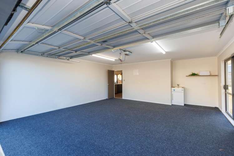 115 Amesbury Drive Churton Park_15